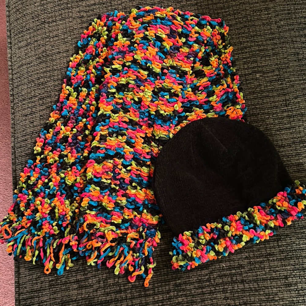 Colorful hat and scarf set!